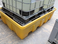 Kunststof chemieopvangbak met afmeting 226 x 146 x 57,5 cm. - afbeelding 3 van  3