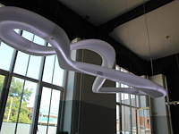Kunststof design lamp slide. afmeting circa 290 x 120 cm. let op, u dient zelf te demonteren met eigen hog... - afbeelding 3 van  4