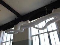 Kunststof design lamp slide. afmeting circa 290 x 120 cm. let op, u dient zelf te demonteren met eigen hog... - afbeelding 4 van  4