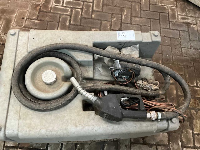 Kunststof dieseltank 200l - afbeelding 3 van  3