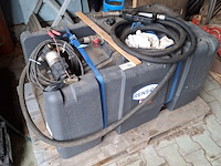 Kunststof dieseltank met vulpistool renson, bouwjaar 2021 - afbeelding 1 van  8