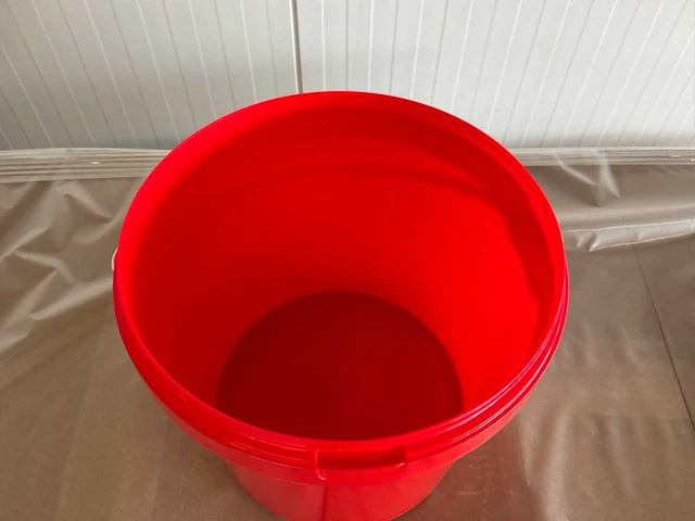 Kunststof emmer rood (6 liter) (4400x) - afbeelding 3 van  7