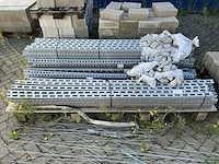 Kunststof geperforeerd u-profiel (80x) - afbeelding 2 van  3