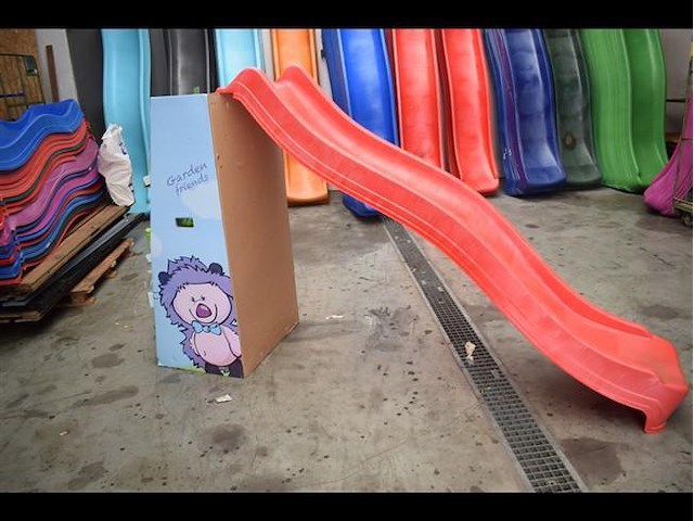 Kunststof glijbaan - afbeelding 1 van  1