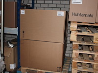 Kunststof / hardcup bierglazen op voet 520cc in 3 dozen op pallet. totaal 450 stuks. - afbeelding 1 van  3