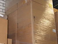 Kunststof / hardcup bierglazen op voet 520cc in 6 dozen op pallet. totaal 900 stuks. - afbeelding 2 van  3