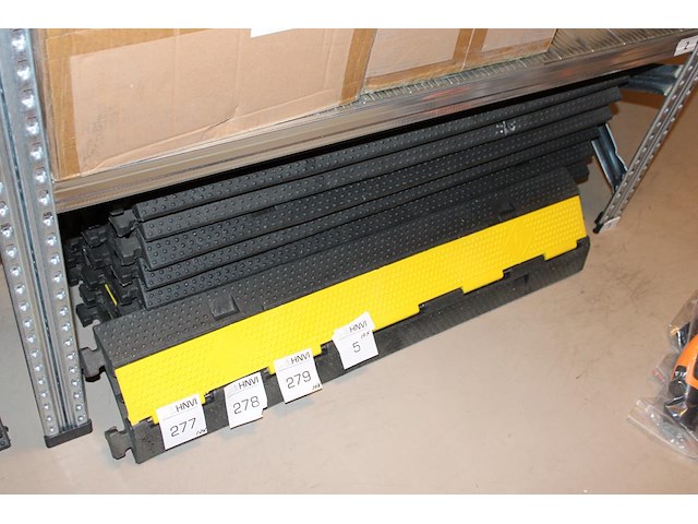 Kunststof kabelbrug met 2 kanalen en klepdeksel. 10 stuks. - afbeelding 1 van  2