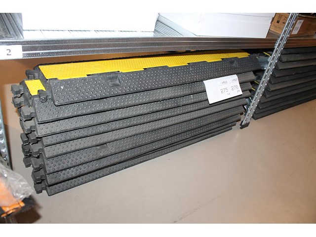 Kunststof kabelbrug met 2 kanalen en klepdeksel. 5 stuks. - afbeelding 1 van  3