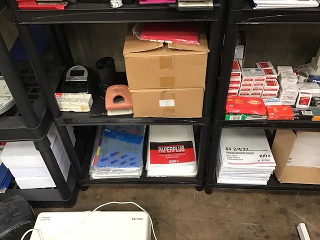 Kunststof kasten met inhoud (3x) - afbeelding 4 van  6