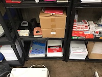 Kunststof kasten met inhoud (3x) - afbeelding 4 van  6