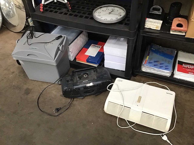 Kunststof kasten met inhoud (3x) - afbeelding 5 van  6