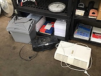 Kunststof kasten met inhoud (3x) - afbeelding 5 van  6