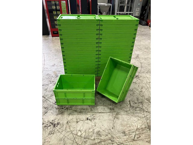 Kunststof klapkrat (32x) - afbeelding 2 van  2