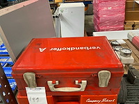 Kunststof koffer met inhoud (3x) - afbeelding 3 van  4