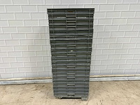Kunststof krat op trolley (22x) - afbeelding 1 van  3