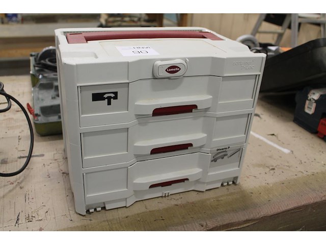 Kunststof ladekastje lamello gevuld met accessoires en kunststof (schuif)lamello's. - afbeelding 1 van  4