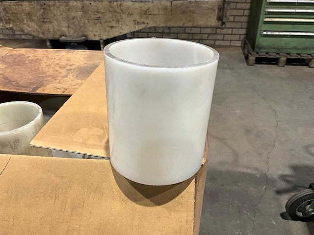 Kunststof lager/pen bussen - afbeelding 1 van  4