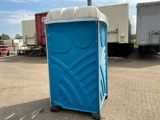 Kunststof mobiele toiletcabine - afbeelding 3 van  4