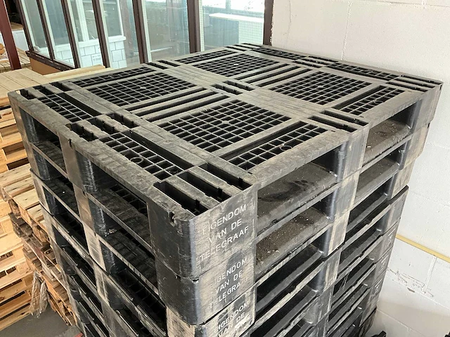 Kunststof pallet (16x) - afbeelding 2 van  4