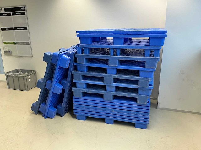 Kunststof pallet (30x) - afbeelding 4 van  5