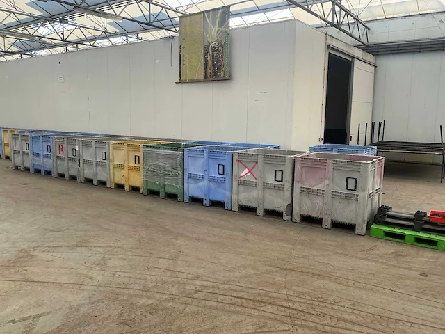 Kunststof palletbox (17x) - afbeelding 1 van  5