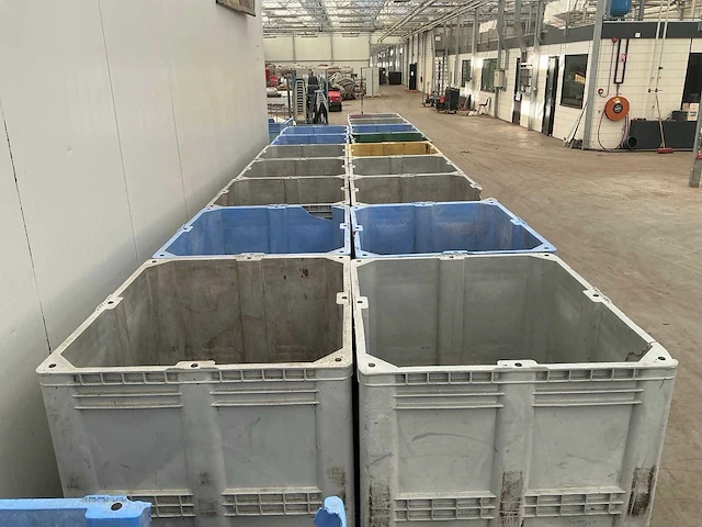 Kunststof palletbox (17x) - afbeelding 3 van  5