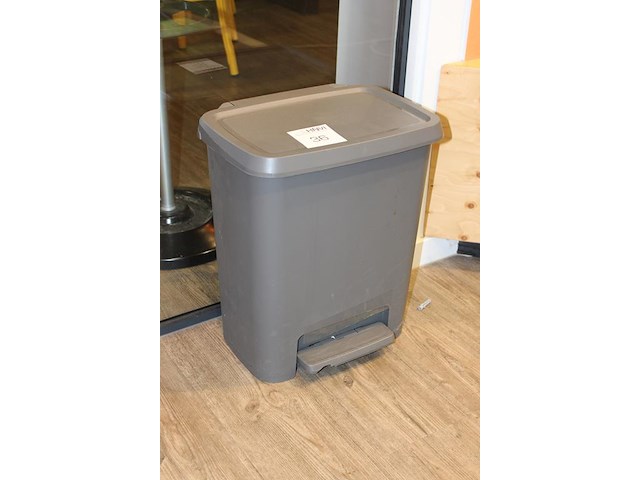Kunststof pedaalemmer hoogte 44 cm. - afbeelding 2 van  2