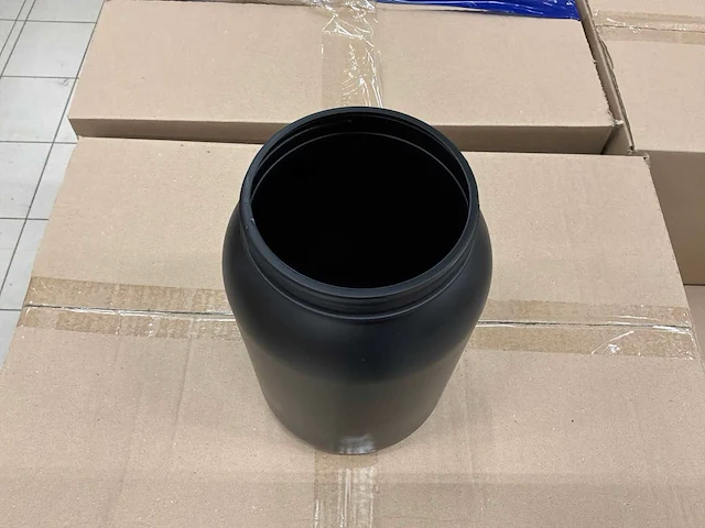 Kunststof potten (4.000 ml) (300x) - afbeelding 2 van  6