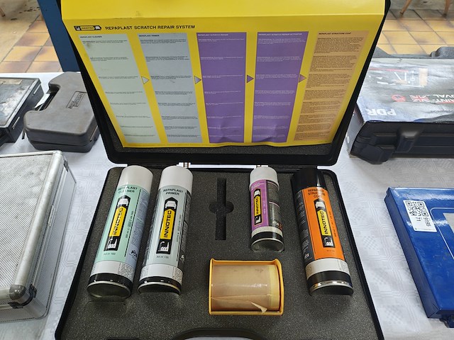 Kunststof reparatieset, innotec - afbeelding 1 van  2