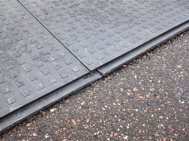 Kunststof rijplaat (35x) - afbeelding 1 van  12