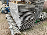 Kunststof (rvs) stalinrichting - afbeelding 3 van  8