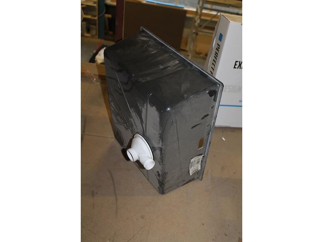 Kunststof spoelbak franken. afmeting 43 x 52.5 x 20 cm. let op! kleine beschadiging in hoek. - afbeelding 2 van  3