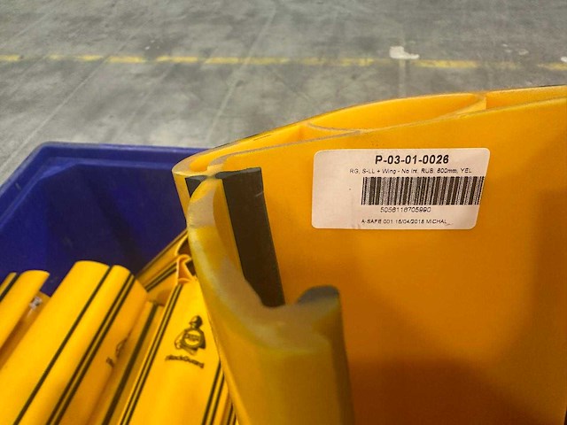 Kunststof staanderbeschermers ca 50 stuks - afbeelding 6 van  11