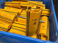 Kunststof staanderbeschermers ca 50 stuks - afbeelding 7 van  7