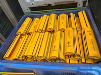 Kunststof staanderbeschermers ca 50 stuks - afbeelding 1 van  12