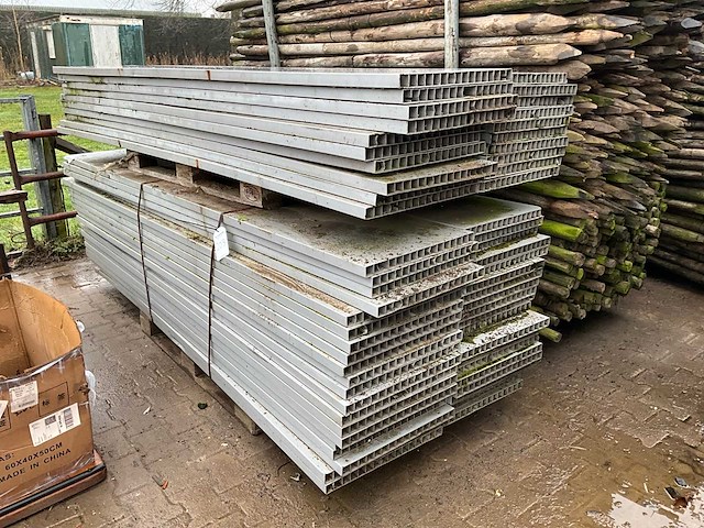 Kunststof stalinrichting platen - afbeelding 1 van  4