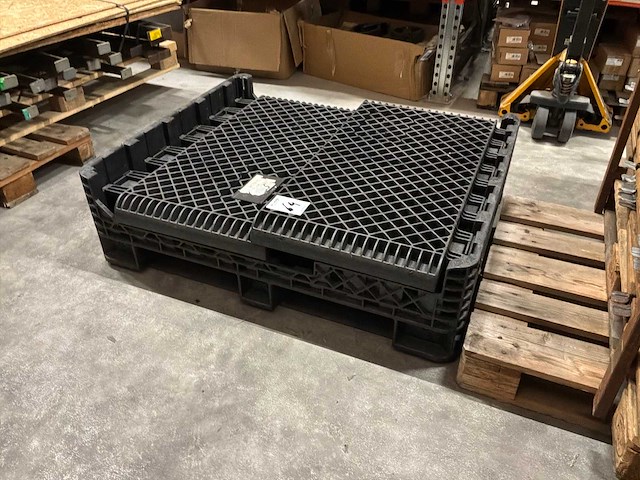 Kunststof stapelpallet krat (3x) - afbeelding 2 van  3