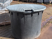 Kunststof ton met afdekrooster - afbeelding 1 van  5