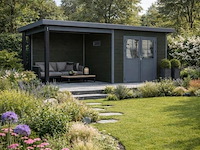 Kunststof tuinhuis met overkapping 560 x 330 x 247 cm - zwart