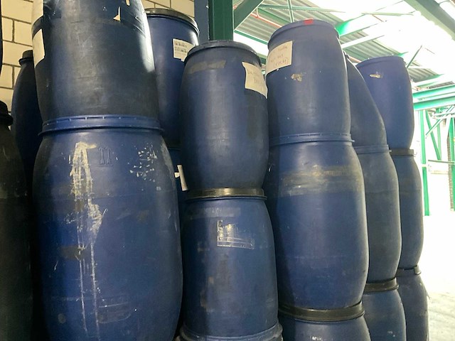 Kunststof vaten - afbeelding 3 van  3