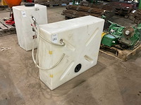 Kunststof vloeistoftank - afbeelding 1 van  2