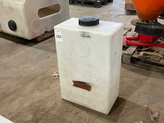 Kunststof vloeistoftank - afbeelding 2 van  2