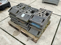 Kunststof voetplaat (12x) - afbeelding 1 van  5