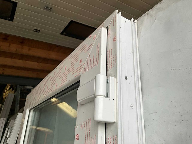 Kunststof voordeur met kozijn - afbeelding 3 van  7