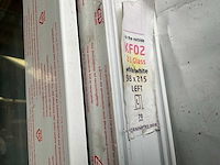 Kunststof voordeur met kozijn - afbeelding 4 van  7