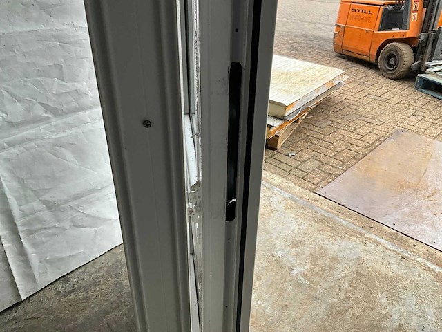 Kunststof voordeur met kozijn - afbeelding 6 van  7