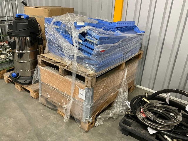 Kunststof voorraad grijpbakjes - afbeelding 1 van  3