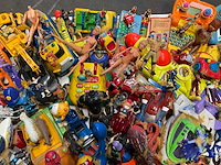 Kunstwerk art. mike kelley (1954-2012) bazaar - afbeelding 8 van  10