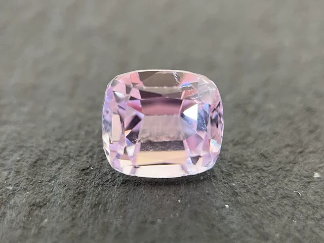 Kunziet - 7.12 carat natuurlijke kunziet - afbeelding 1 van  6