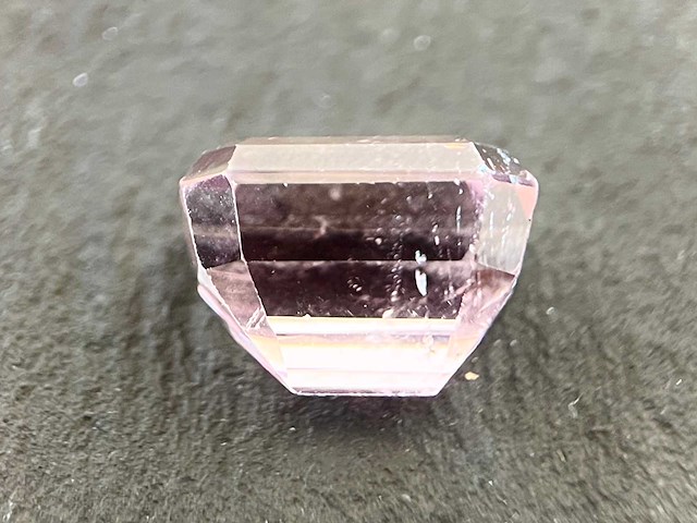 Kunziet - 8.26 carat natuurlijke kunziet - afbeelding 2 van  5